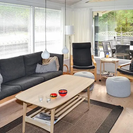 Three-bedroom Holiday In *
